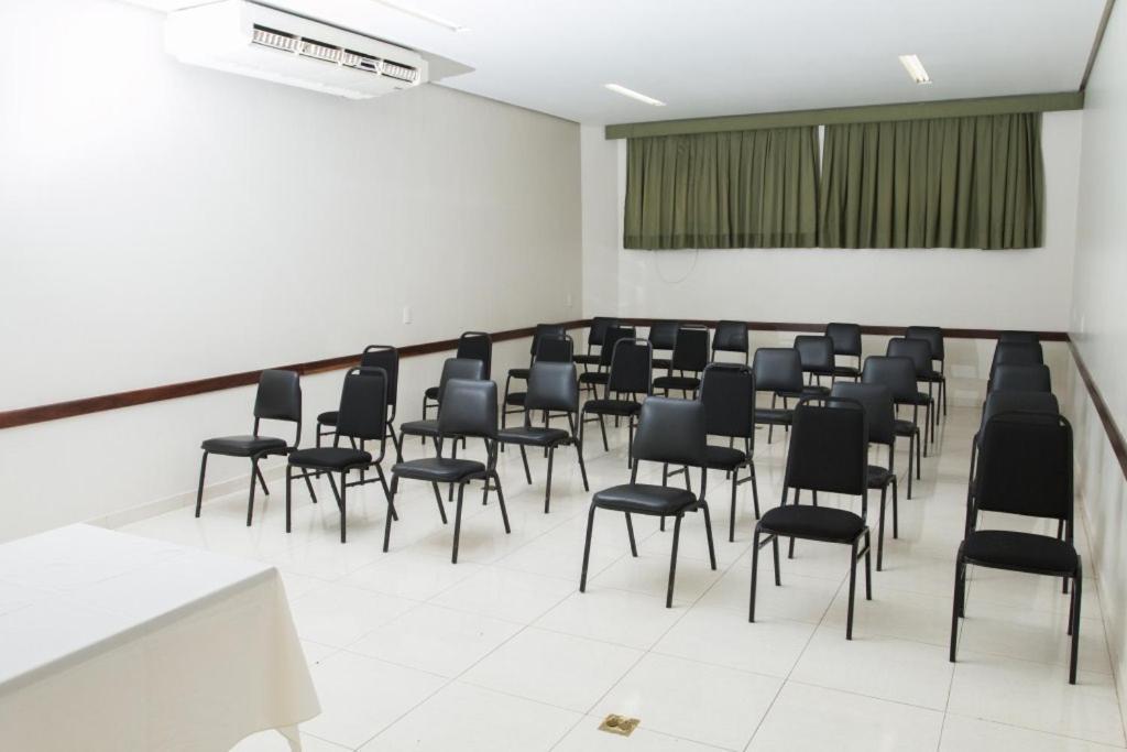 Carlton Plaza Hotel Uberlândia Exterior foto