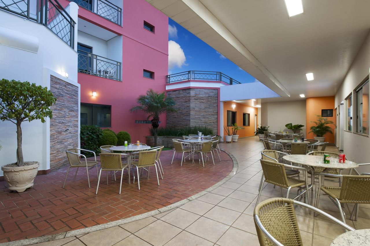 Carlton Plaza Hotel Uberlândia Exterior foto